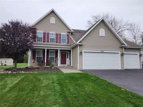 6000 Trillium Trl, Ontario, NY 14519