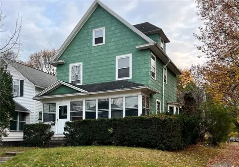 245 Sawyer St, Rochester, NY 14619
