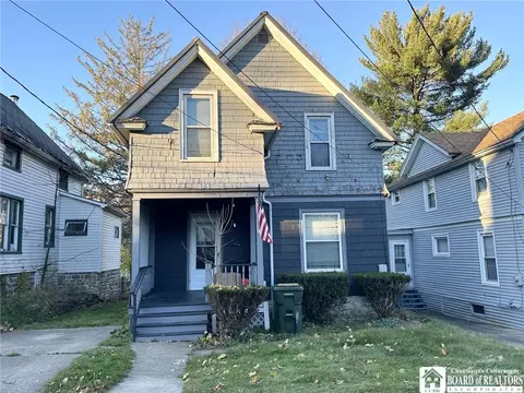 61 E Cowden Pl, Jamestown, NY 14701