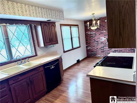 74 E Benton St, Dunkirk, NY 14048 photo 8