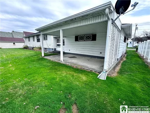 74 E Benton St, Dunkirk, NY 14048 photo 6