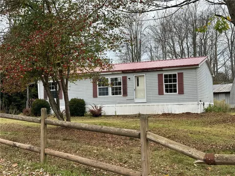 669 Junction Rd, Bainbridge, NY 13733