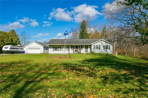 100 Swamp Rd, Sweden, NY 14420