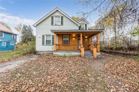 679 Frost Ave, Rochester, NY 14611