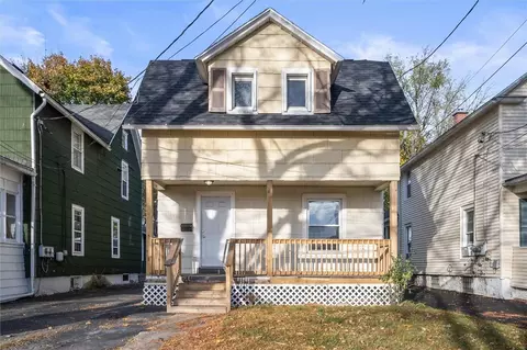 121 E Chestnut St, East Rochester, NY 14445