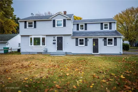 58 Dawes Rd, Irondequoit, NY 14622