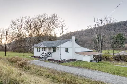 87 Nys Route 414 Hwy, Catlin, NY 14812