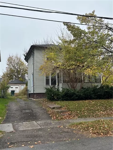 247 Arbutus St, Rochester, NY 14609