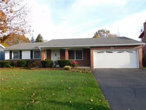 100 Northwood Dr, Greece, NY 14612