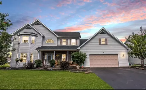 14 Blue Heron Dr, Ogden, NY 14624