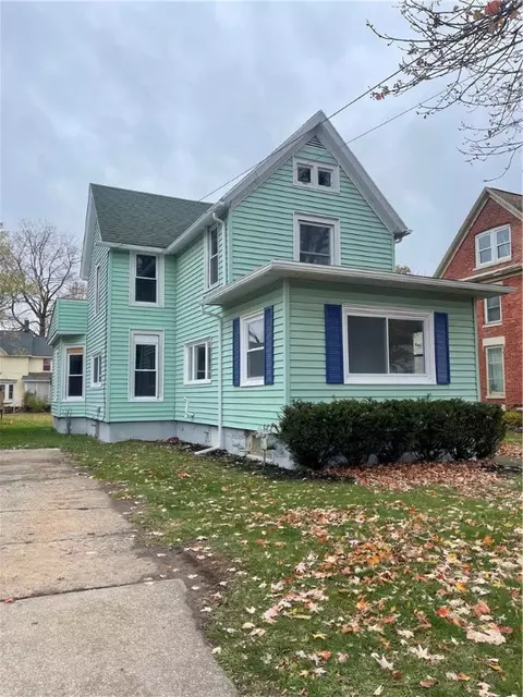 212 Ingersoll St, Albion, NY 14411