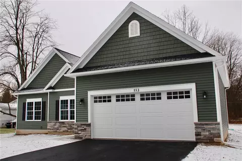 553 Webster Rd, Webster, NY 14580 photo 4