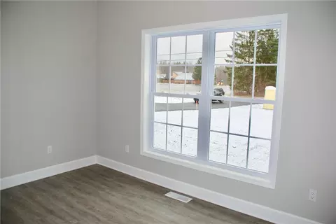 553 Webster Rd, Webster, NY 14580 photo 32