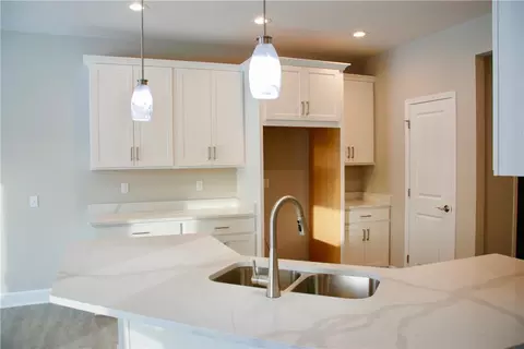 553 Webster Rd, Webster, NY 14580 photo 18