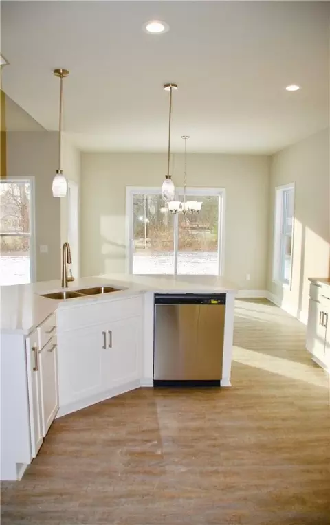 553 Webster Rd, Webster, NY 14580 photo 19