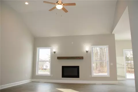553 Webster Rd, Webster, NY 14580 photo 11