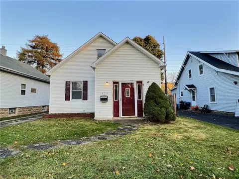 676 Bennington Dr, Greece, NY 14616