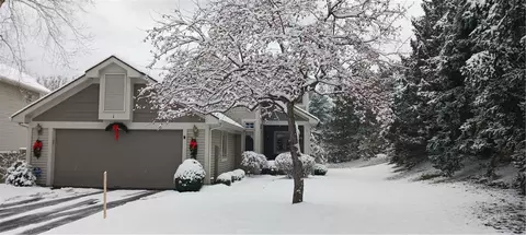 1 Bristol View Dr, Perinton, NY 14450
