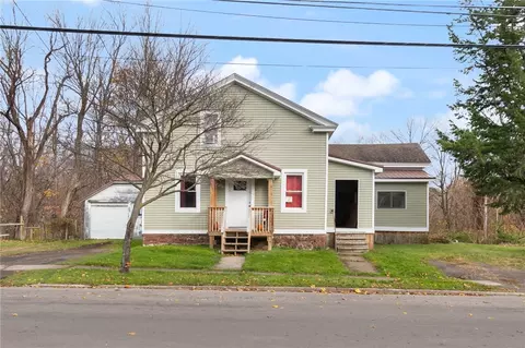 6078 Lake Ave, Wolcott, NY 14590