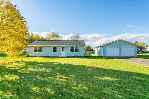 6403 Peoples Rd, Sodus, NY 14551