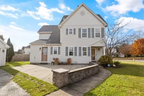 20 Schilling Ln, Rochester, NY 14618