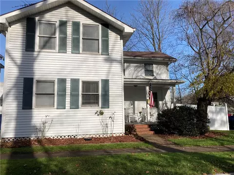 217 Walker St, Palmyra, NY 14522