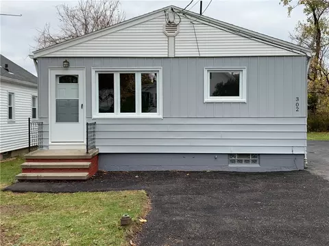 302 Dunn St, Rochester, NY 14621