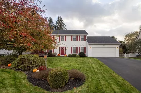 12 Parr Cir, Irondequoit, NY 14617