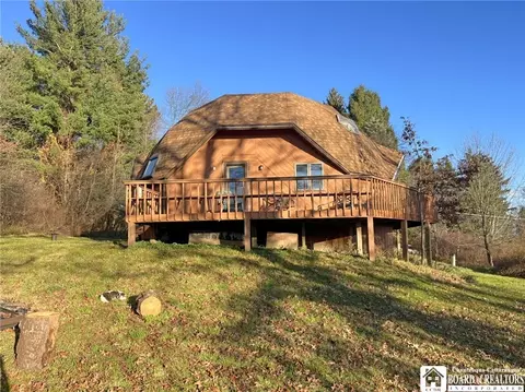 1681 S Main Street Ext, Busti, NY 14701