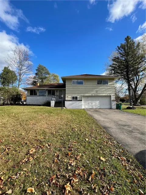 420 Pinnacle Rd, Rochester, NY 14623