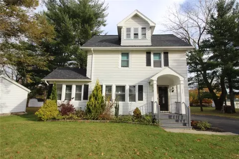 950 Brown Rd, Irondequoit, NY 14622