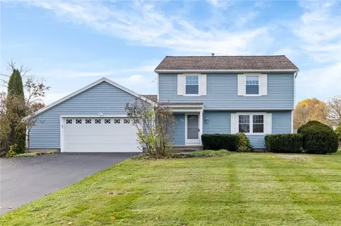 39 W Bend Dr, Greece, NY 14612