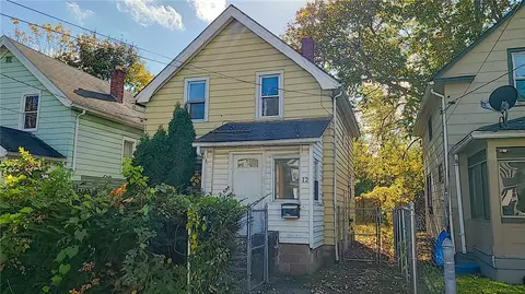 12 Wright Ter, Rochester, NY 14605
