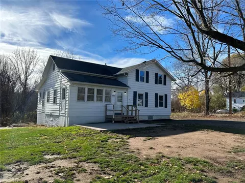 886 Ridge Rd, Ontario, NY 14519
