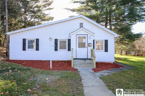 42 Holman St, Jamestown, NY 14701
