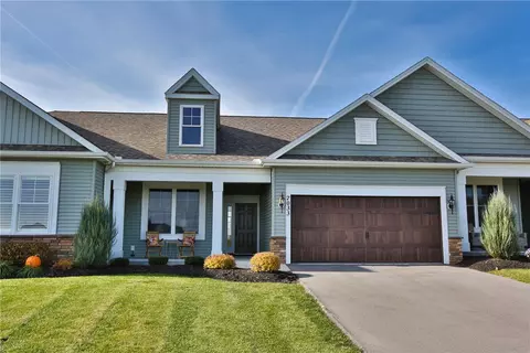 7033 Harvest Vw, Canandaigua, NY 14424