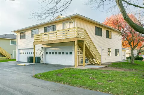 287 E Linden Ave, East Rochester, NY 14445