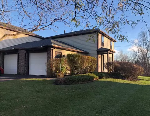 175 Wycliff Dr, Webster, NY 14580