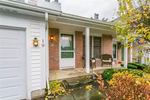 19 Overview Cir, Chili, NY 14623