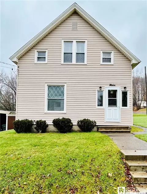 55 Benedict Ave, Jamestown, NY 14701