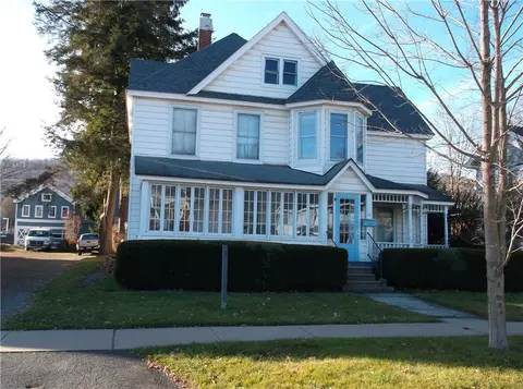 15 Howell St, Walton, NY 13856