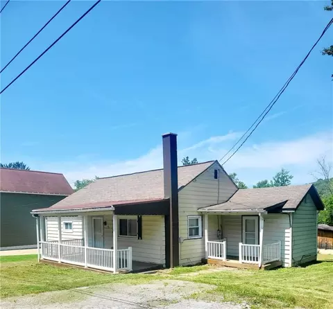 43 Mechanic St, Eldred, PA 16731