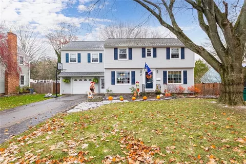 44 Fairlawn Dr, Irondequoit, NY 14617