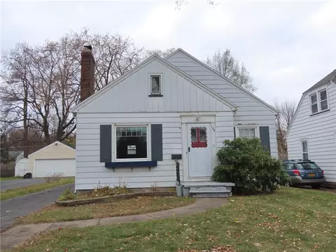 125 Curtice Rd, Irondequoit, NY 14617