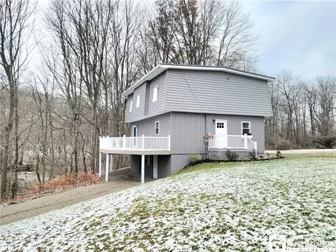 77 N Hanford Ave, Ellicott, NY 14701