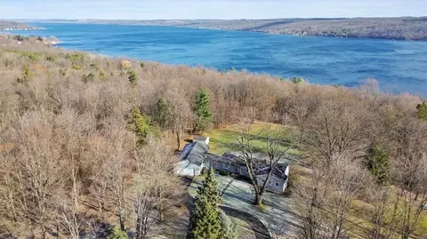 5215 Coye Rd, Canandaigua, NY 14424