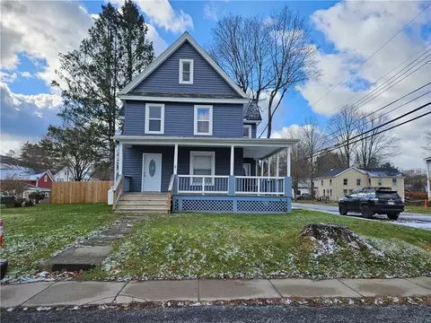 38 River St, Otego, NY 13825
