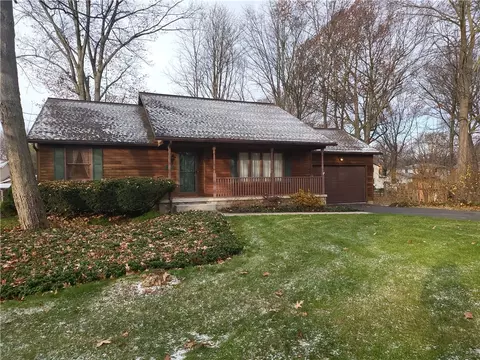 679 Marshall Rd, Chili, NY 14624