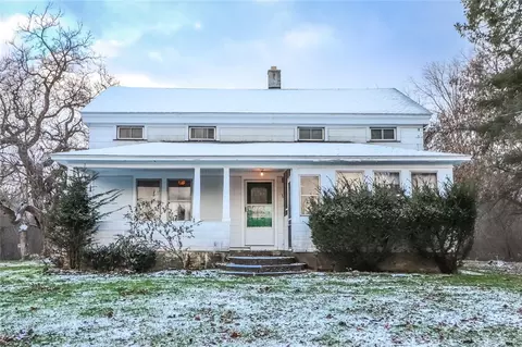 16892 Creek Rd, Holley, NY 14470