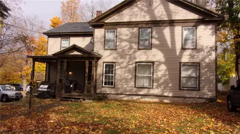 65 Center St, Geneseo, NY 14454